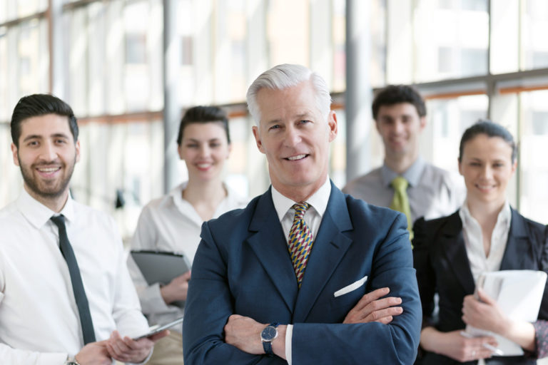 Senior interim management expert